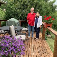 pete_and_laurie_on_deck_with_flowers